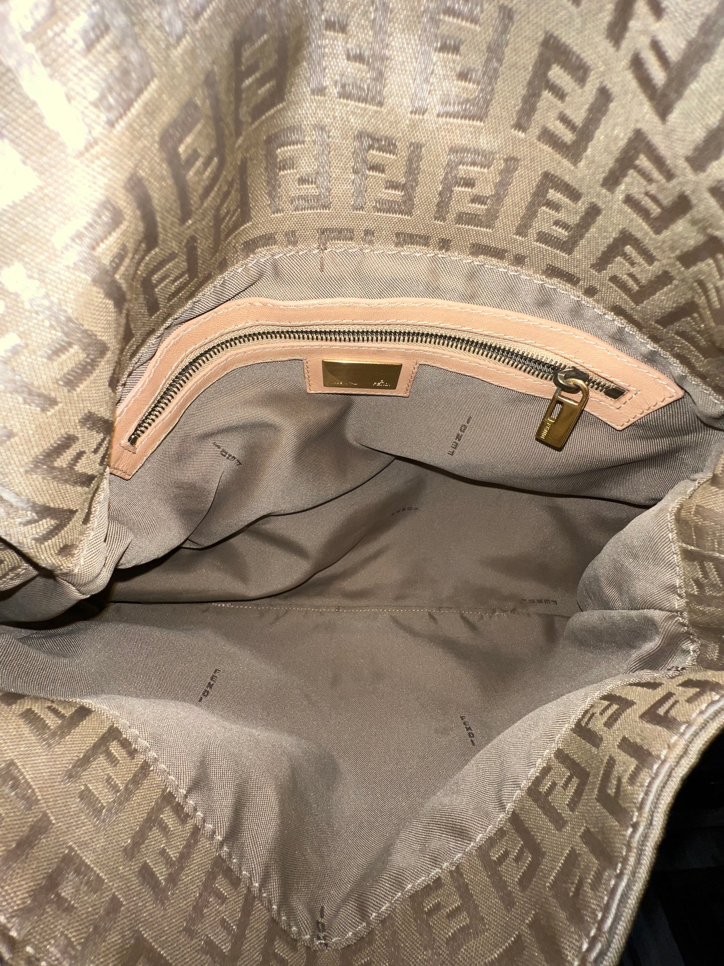 FENDI Mamma Baguette