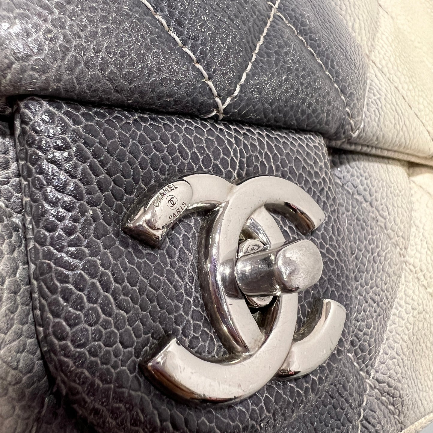 CHANEL Caviar Quilted Ombre Flap Bag