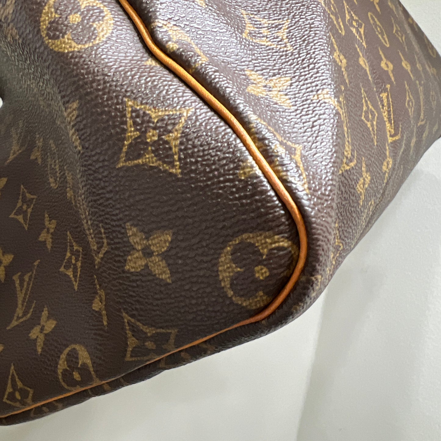 LOUIS VUITTON Speedy 40cm