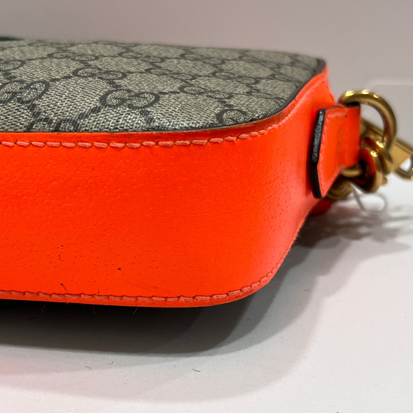 GUCCI GG Supreme Monogram Textured Dollar Calfskin Web Ophidia Wristlet Shoulder Bag Beige Ebony Orange
