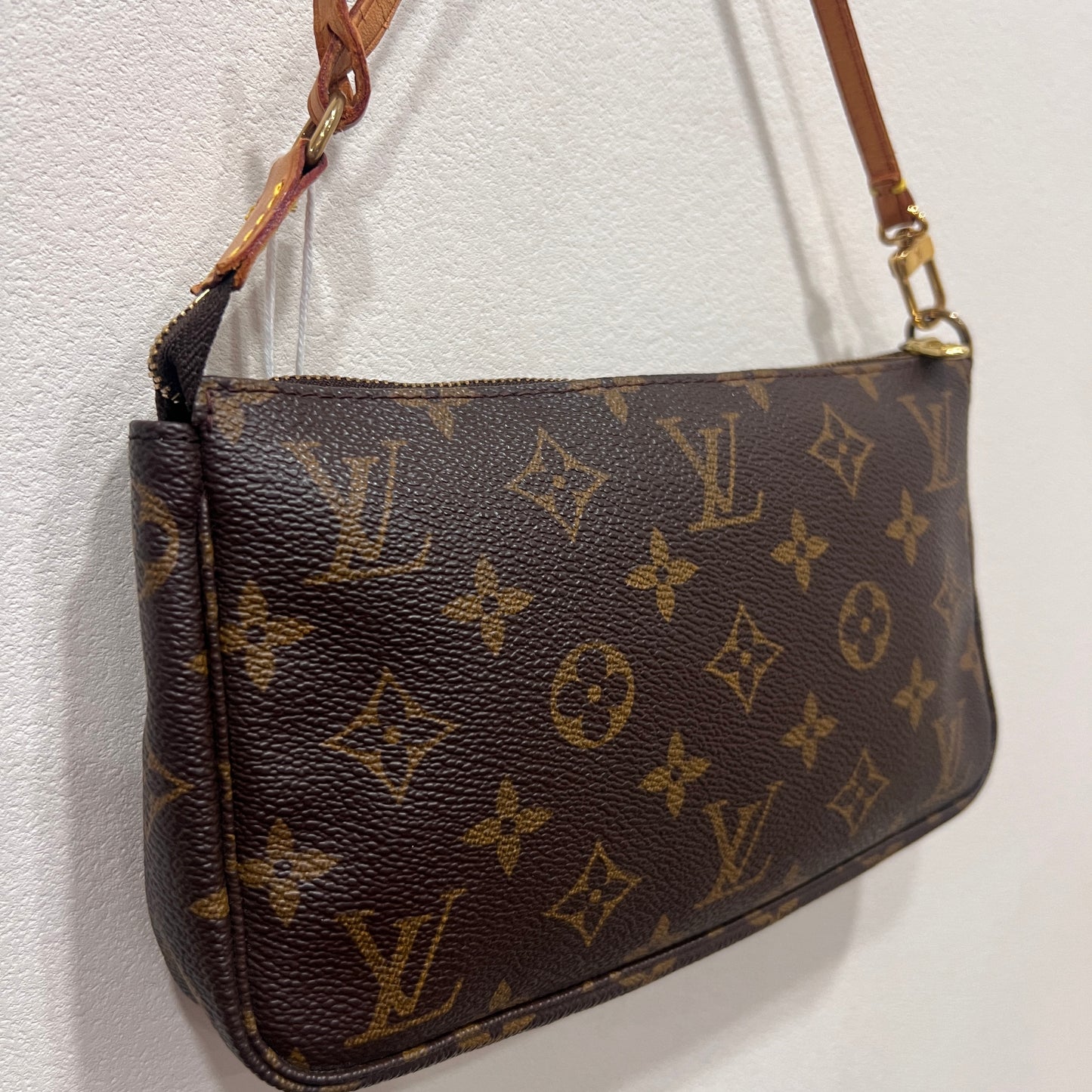 LOUIS VUITTON Accessory Pouchette