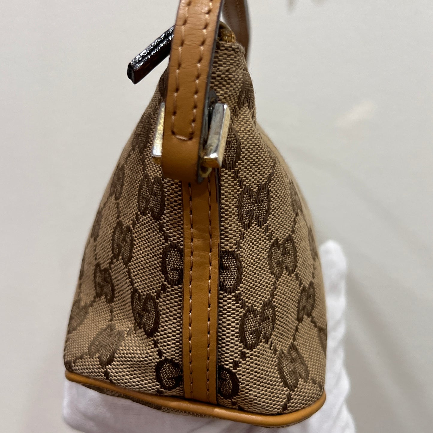 GUCCI Boat Handbag