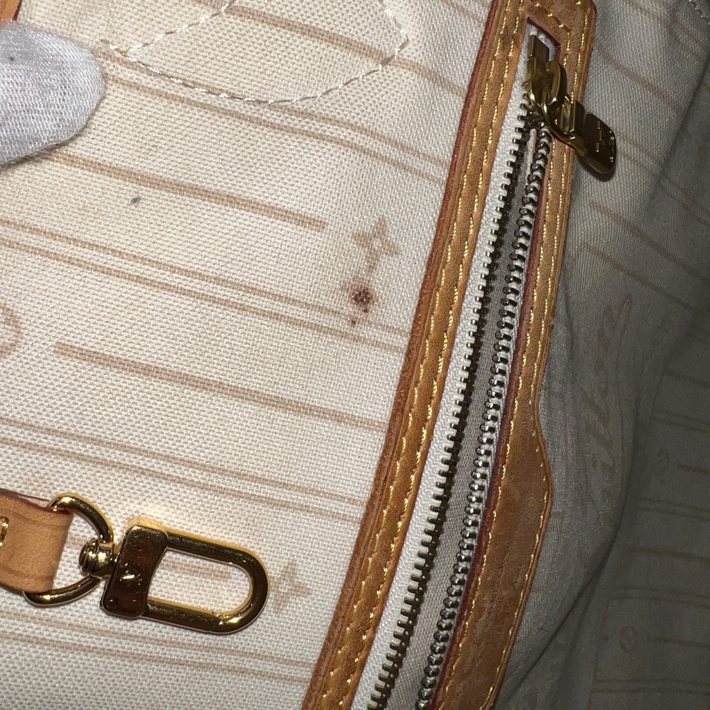 LOUIS VUITTON Neverfull MM