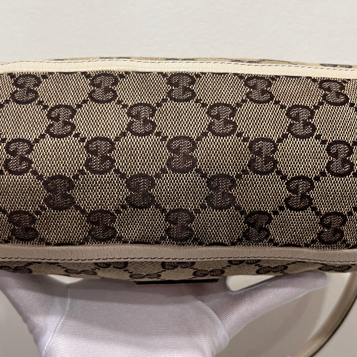 GUCCI Abbey D-Ring Pochette Shoulder Bag