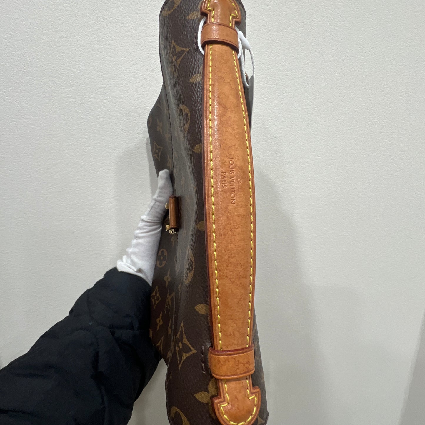 LOUIS VUITTON Metis Monogram (260130)