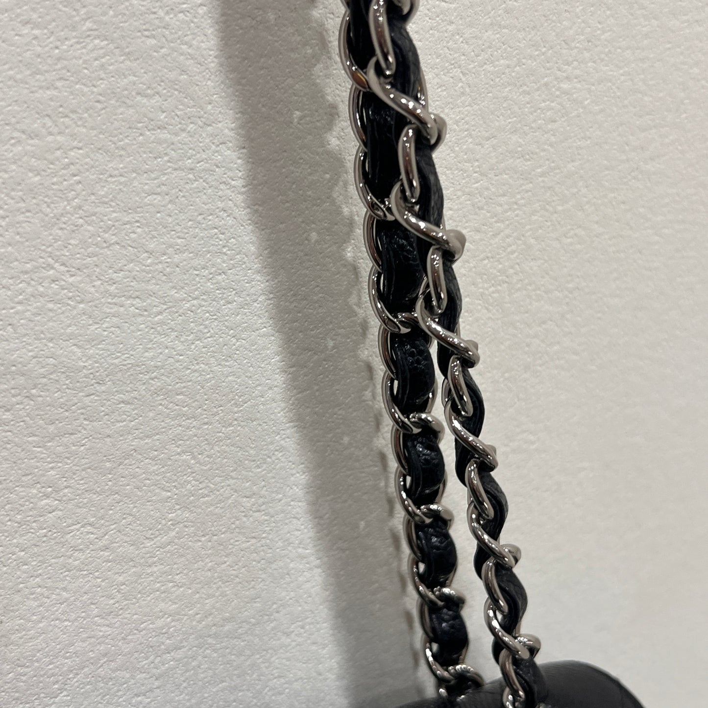 CHANEL Caviar Jumbo Double Flap