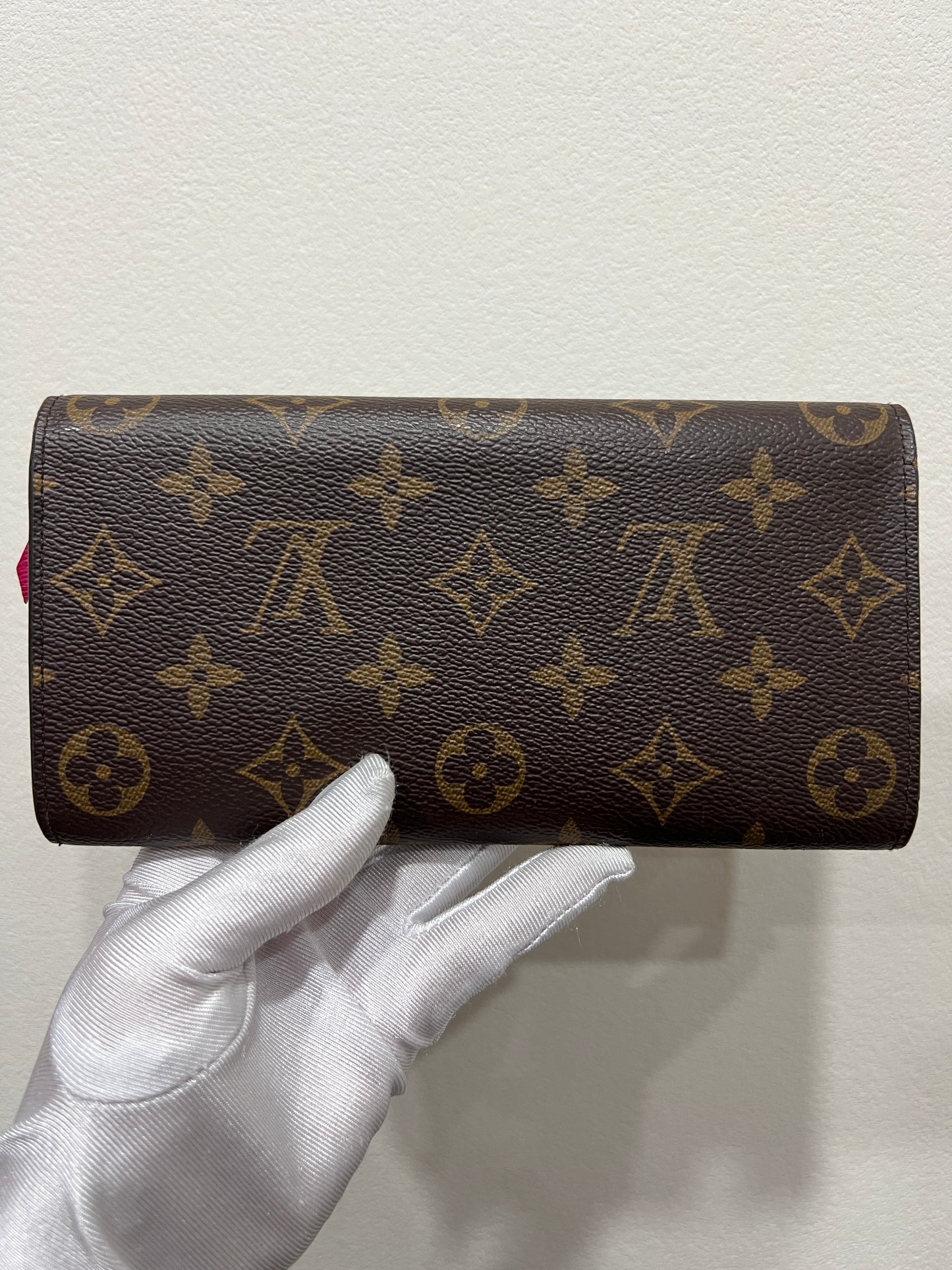 LOUIS VUITTON Emilie Wallet