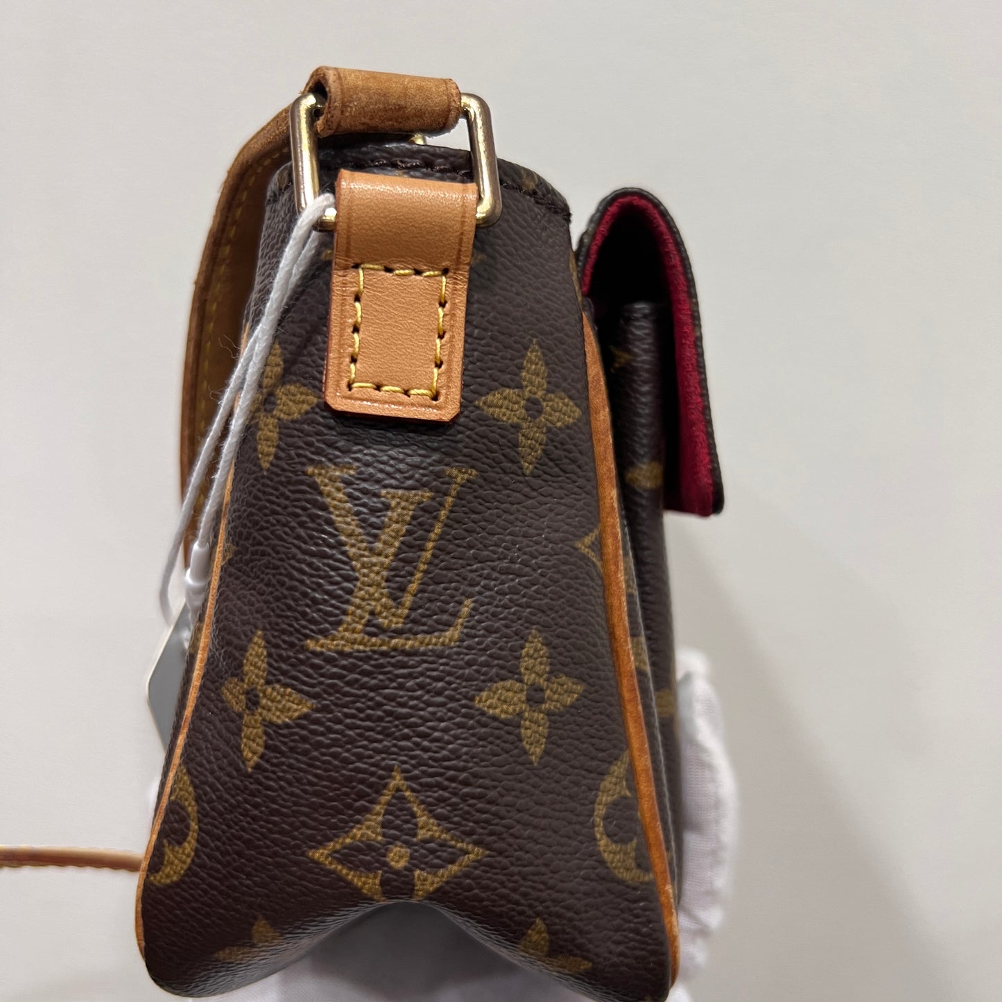 LOUIS VUITTON Cite Crossbody