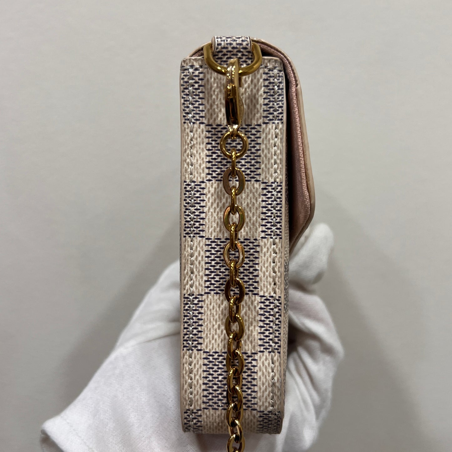 LOUIS VUITTON Felice Damier