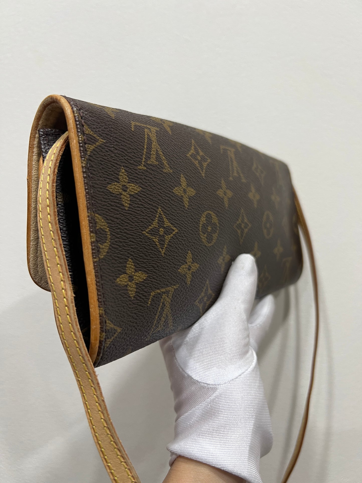 LOUIS VUITTON Pochette Twin GM Bag