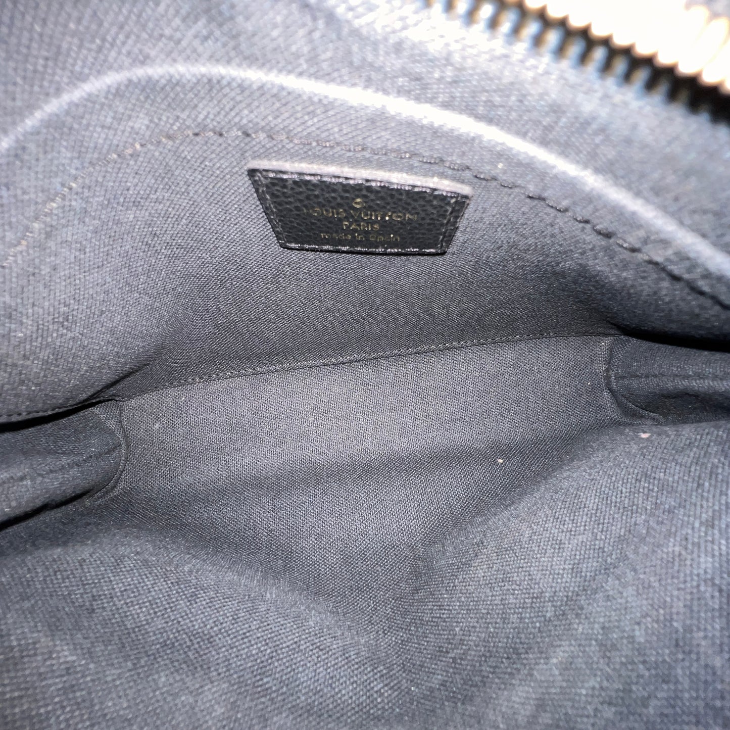 LOUIS VUITTON Pallas Black