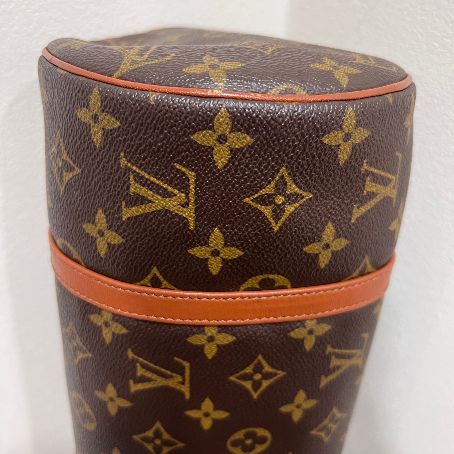LOUIS VUITTON Papillon Monogram 30cm
