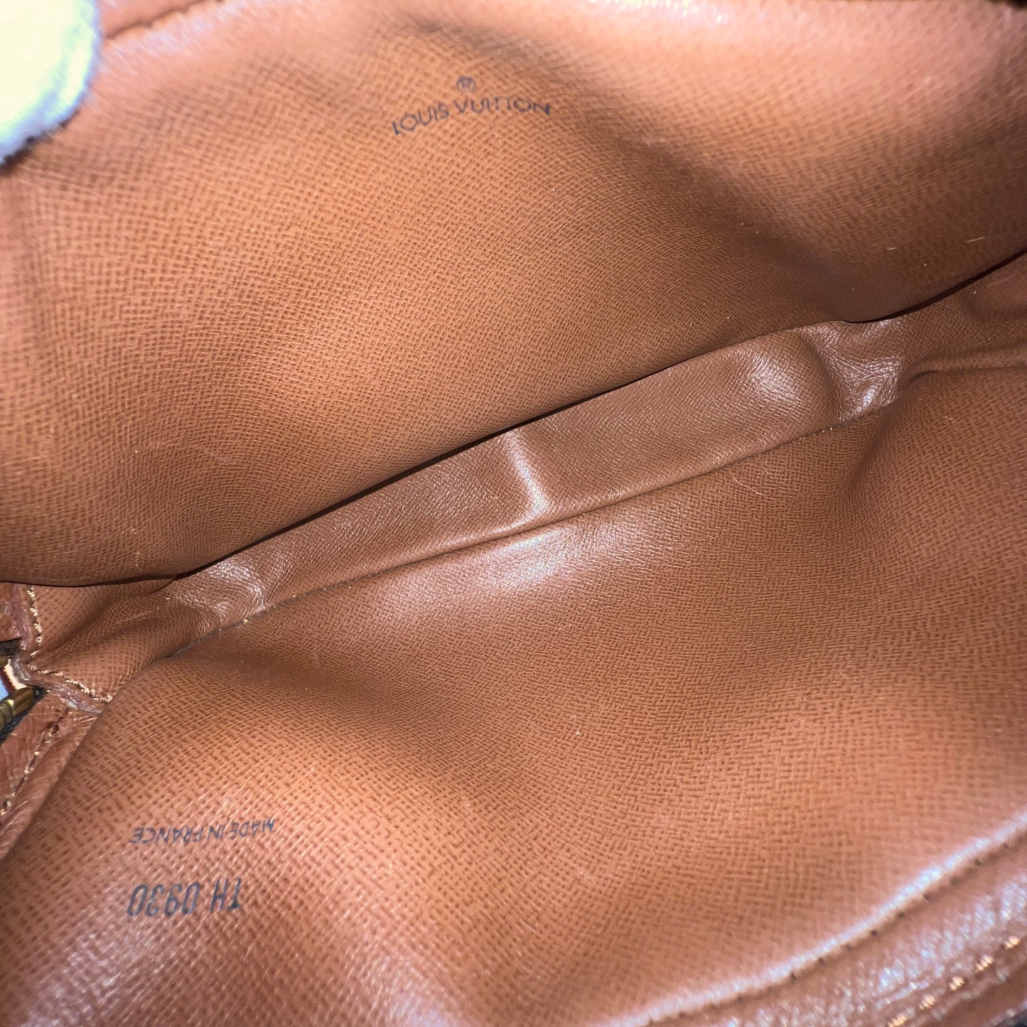 LOUIS VUITTON Marly Bandouliere