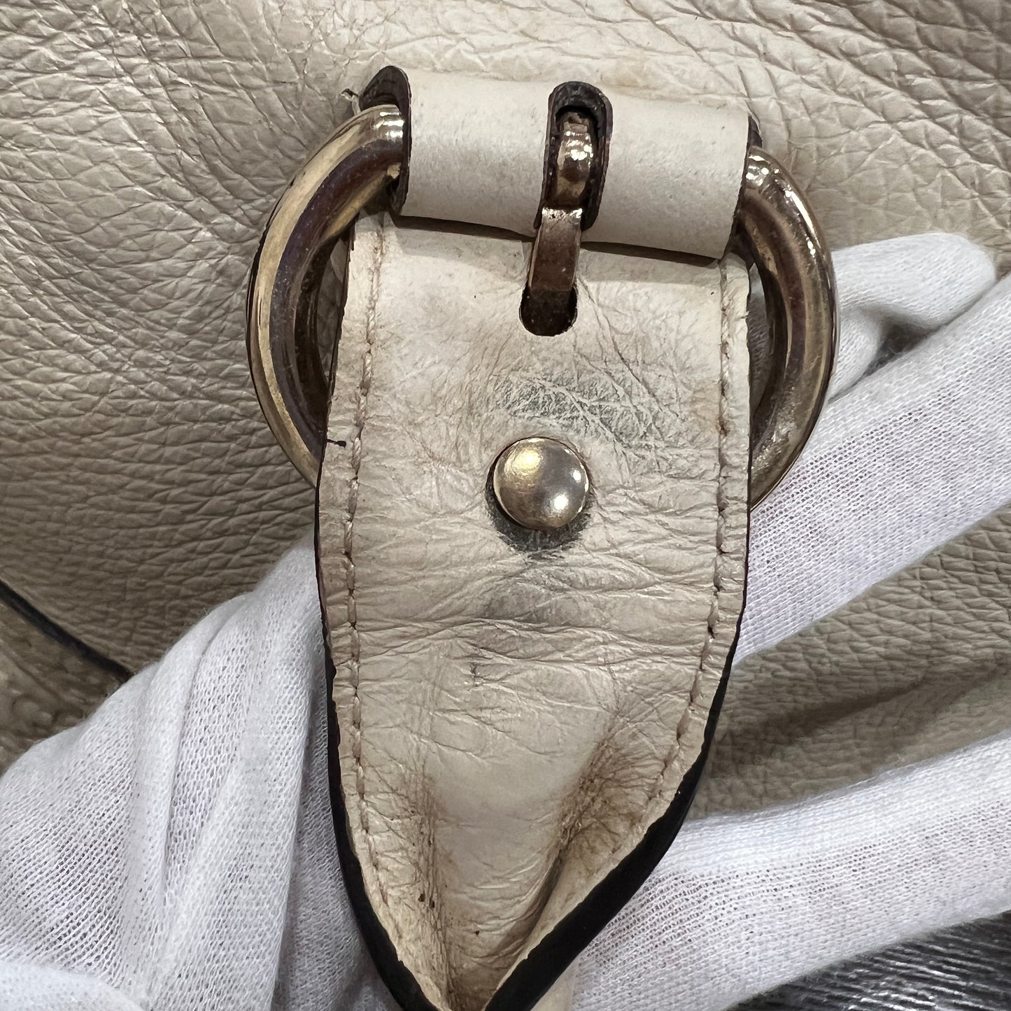 GUCCI Cream Leather Guccissima Signoria Medium Dome