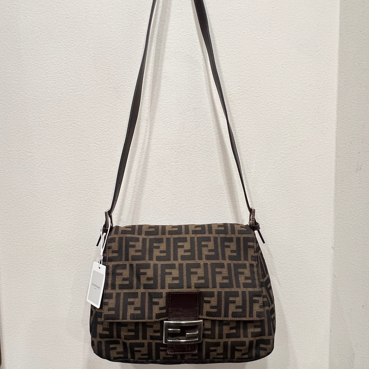 FENDI Mamma Baguette in Long Strap