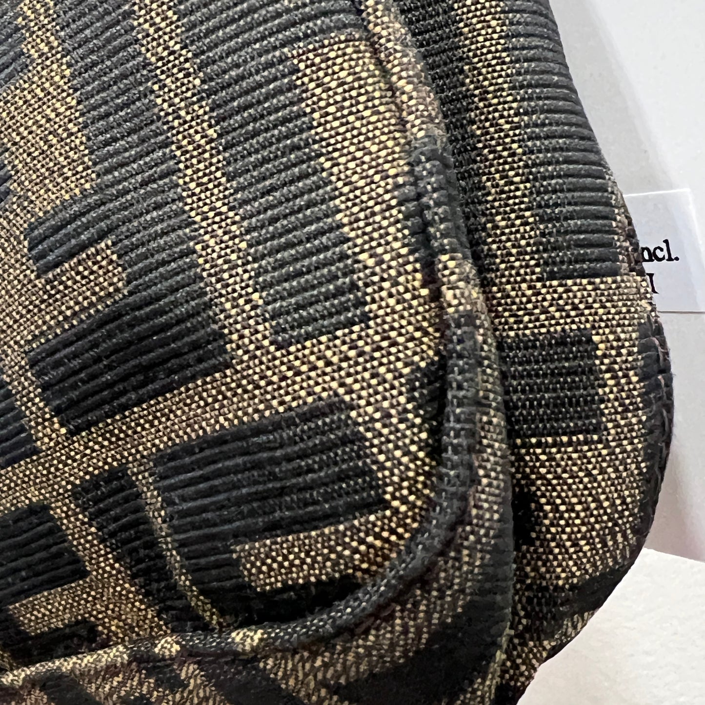 FENDI Baguette Gold