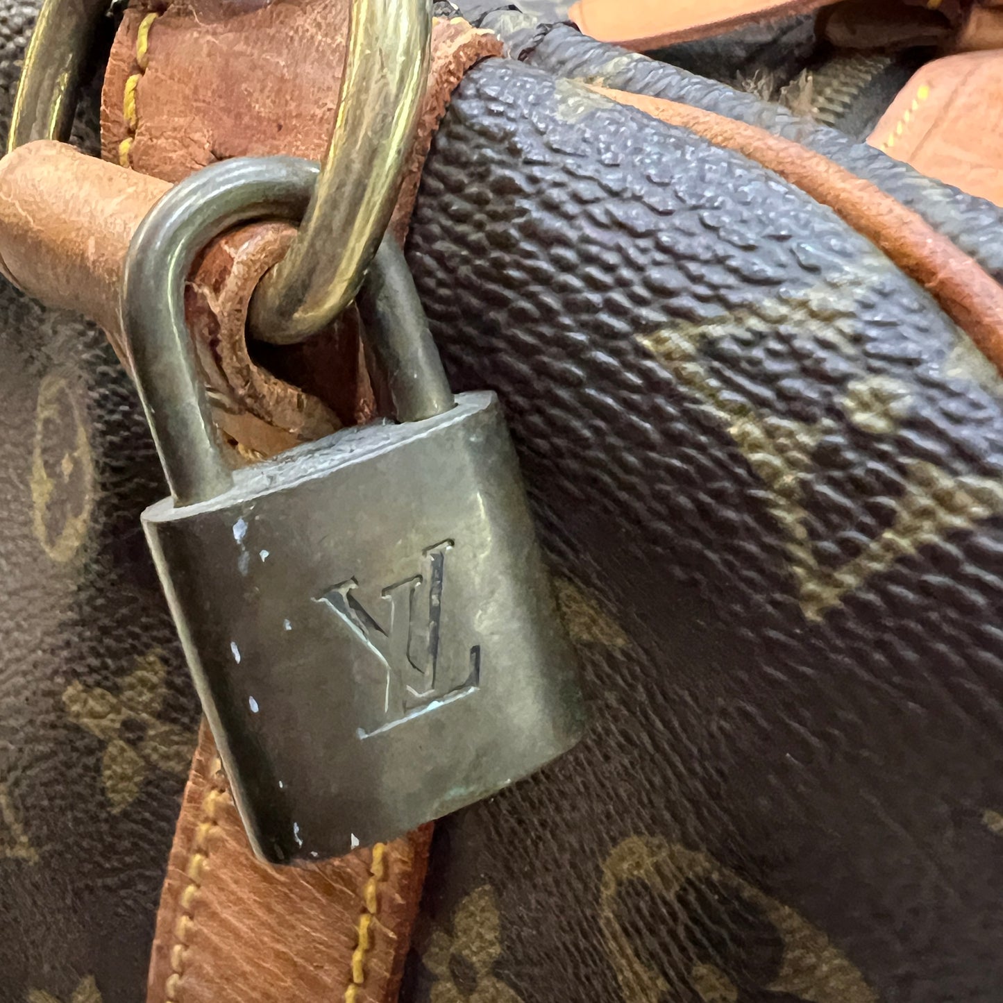 LOUIS VUITTON Keepall 55cm w/ strap