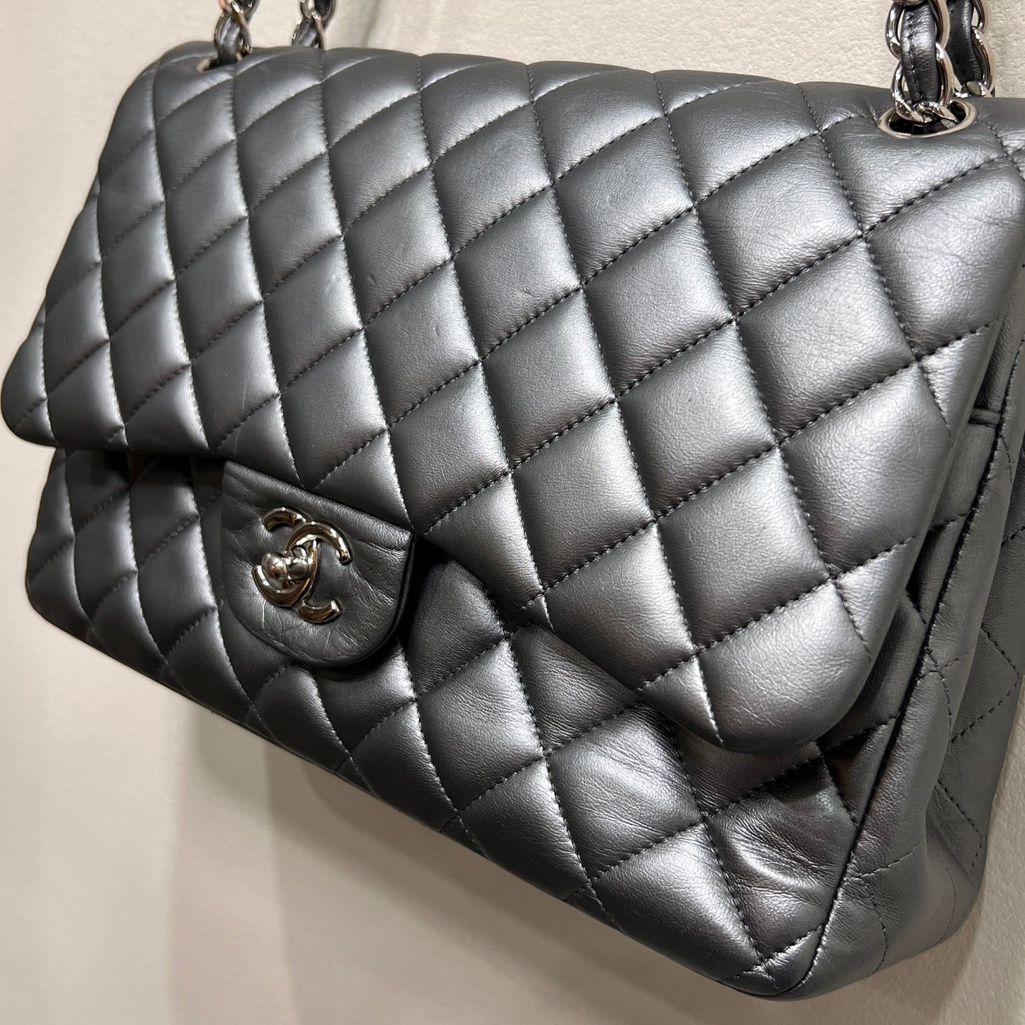 CHANEL Jumbo Double Flap Lambskin Quilted