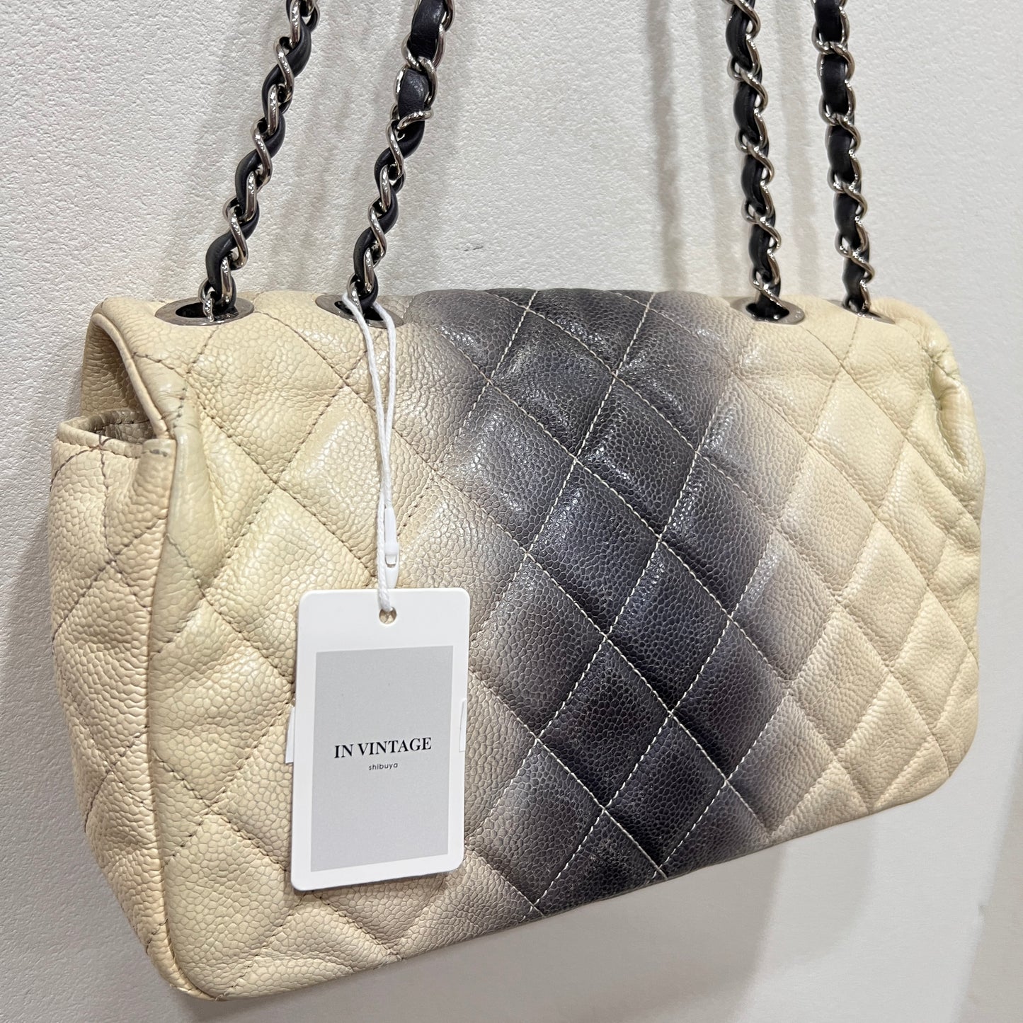CHANEL Caviar Quilted Ombre Flap Bag