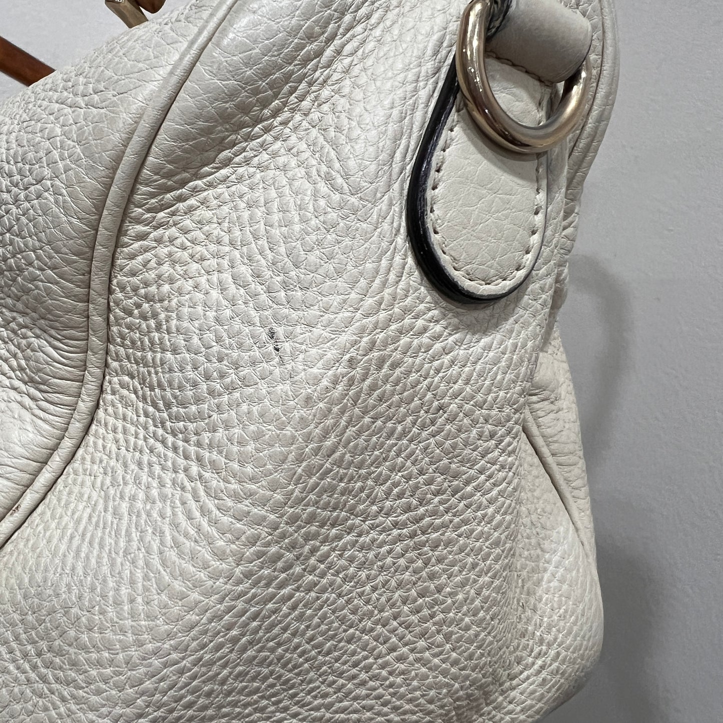 GUCCI Gucci Bamboo White Leather Handbag Shoulder Bag (strap not included)