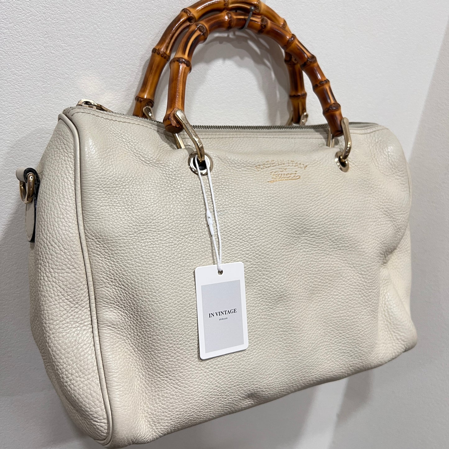 GUCCI Gucci Bamboo White Leather Handbag Shoulder Bag (strap not included)