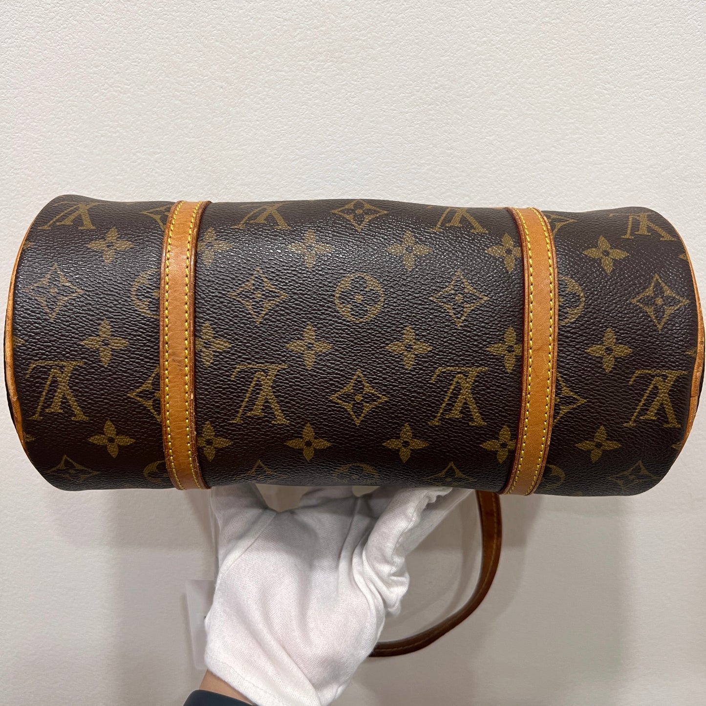 LOUIS VUITTON Papillon 28