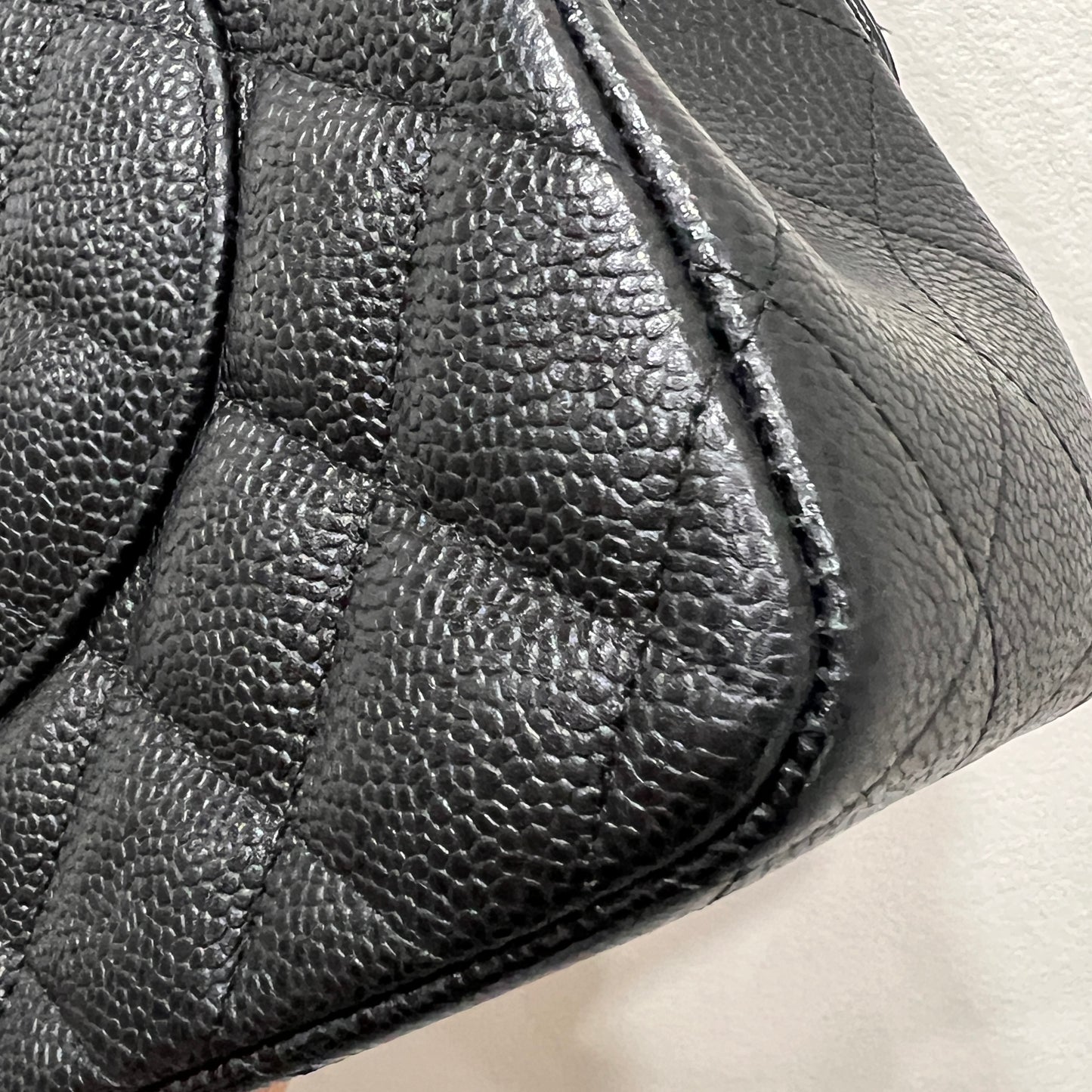 CHANEL Caviar Jumbo Double Flap