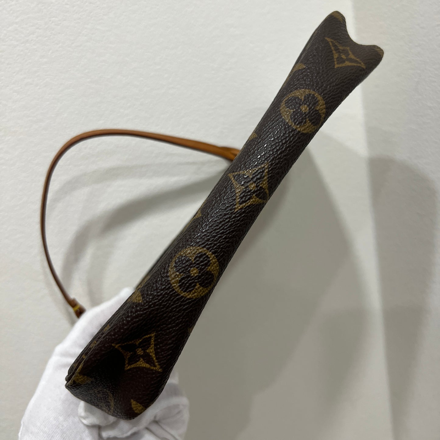 LOUIS VUITTON Accessory Pochette