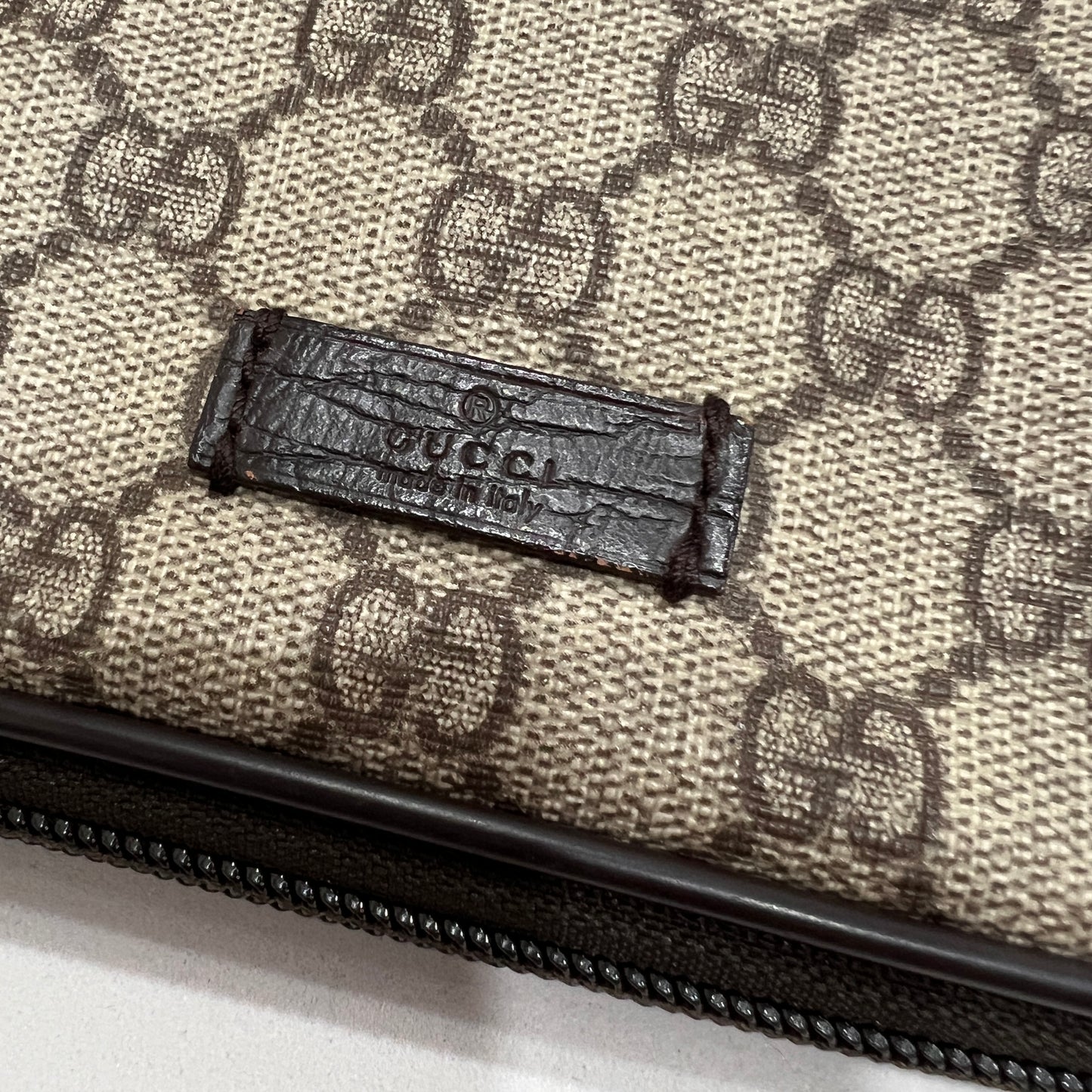 GUCCI Beige GG Supreme Canvas and Leather Travel Tie Case