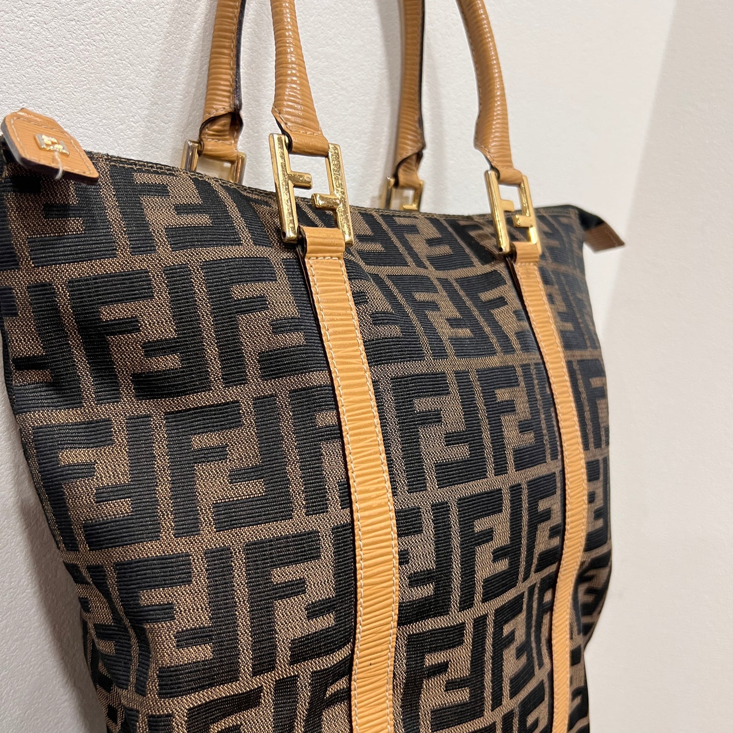 FENDI Tote (2505-21)