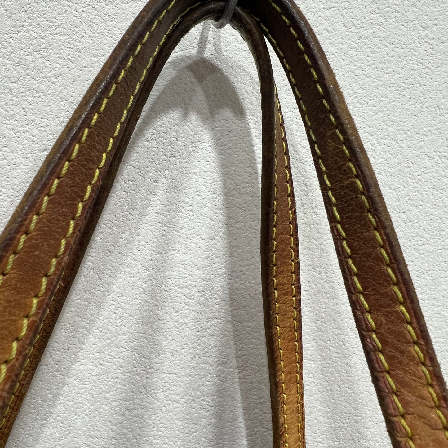 LOUIS VUITTON Papillon 27
