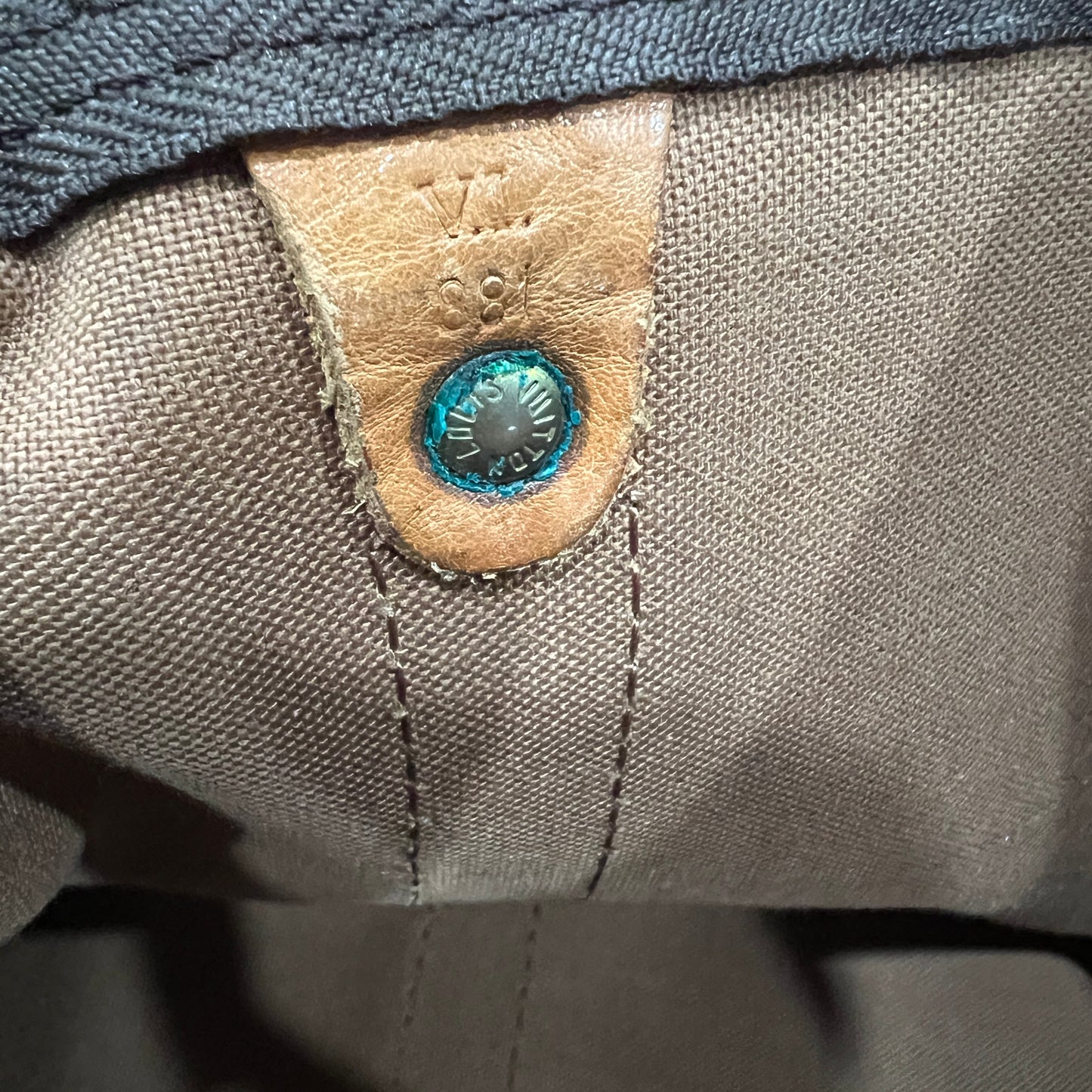 LOUIS VUITTON Keepall 50