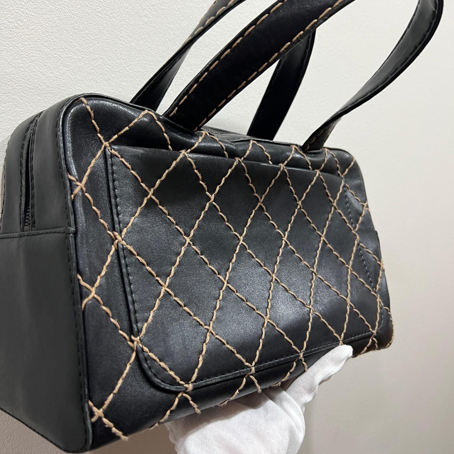 CHANEL V stitch Handbag