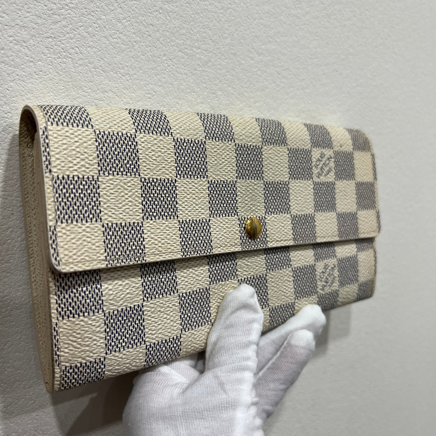 LOUIS VUITTON Damier Wallet