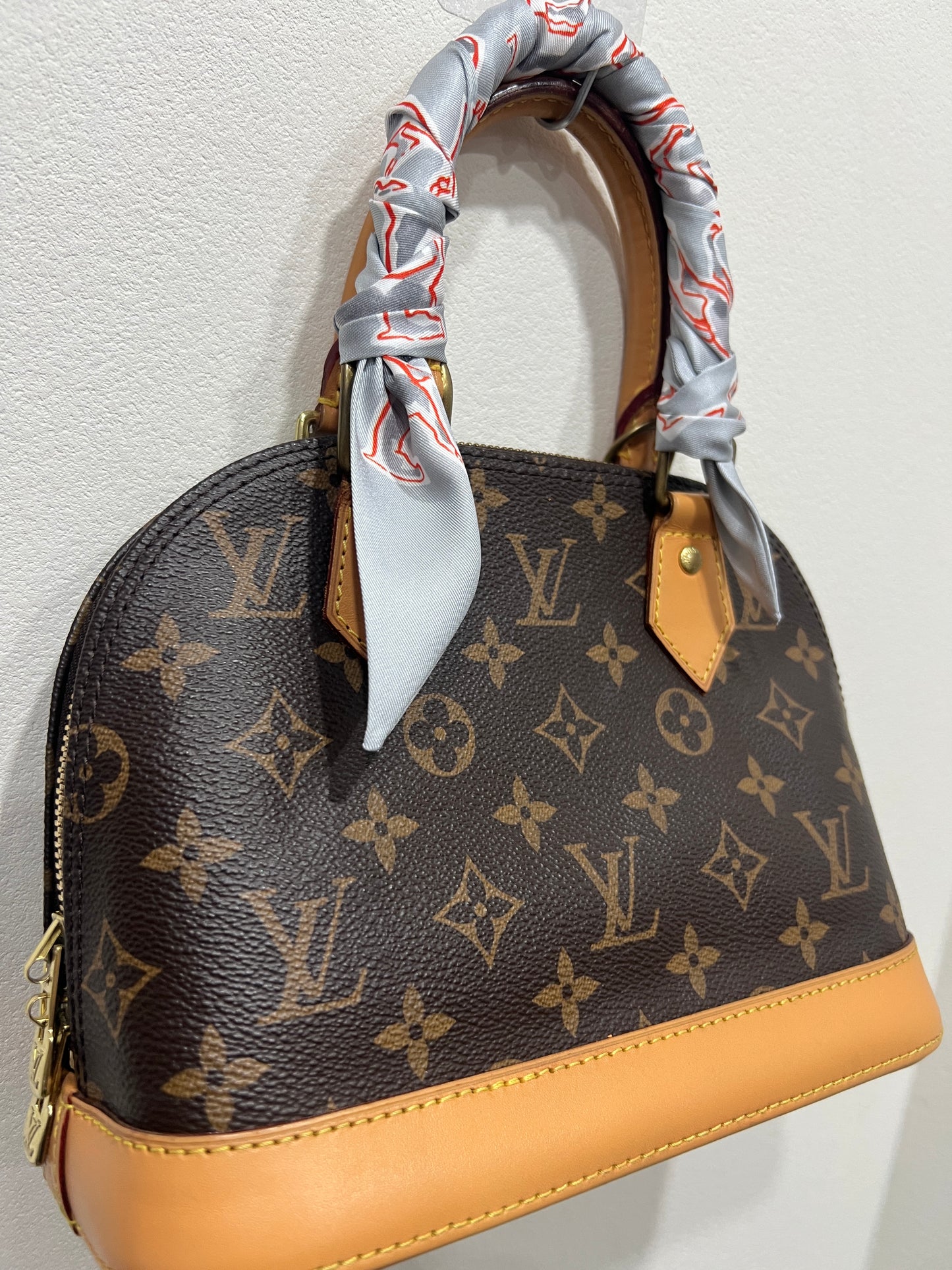 LOUIS VUITTON ALMA BB