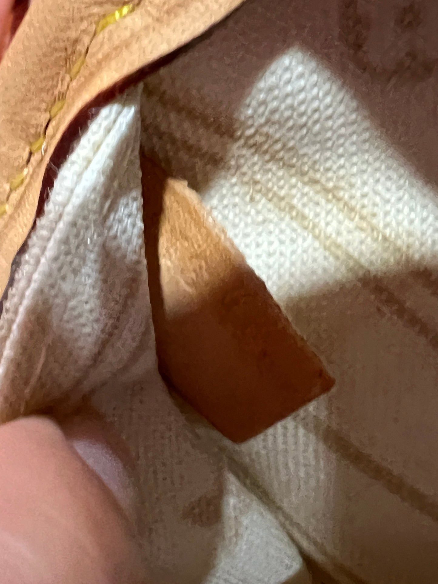 LOUIS VUITTON Neverfull MM