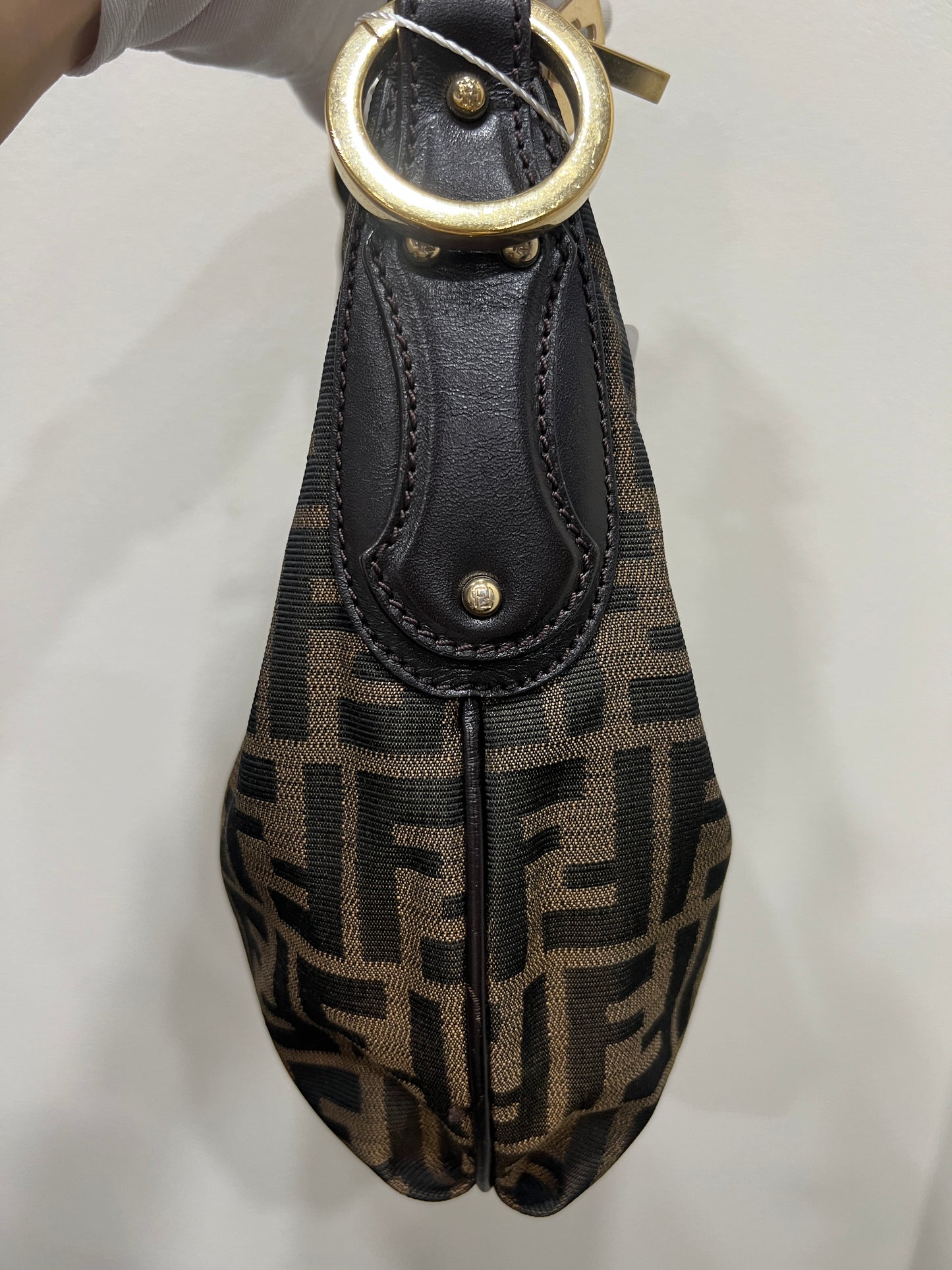 FENDI Croissant Chain Shoulder bag