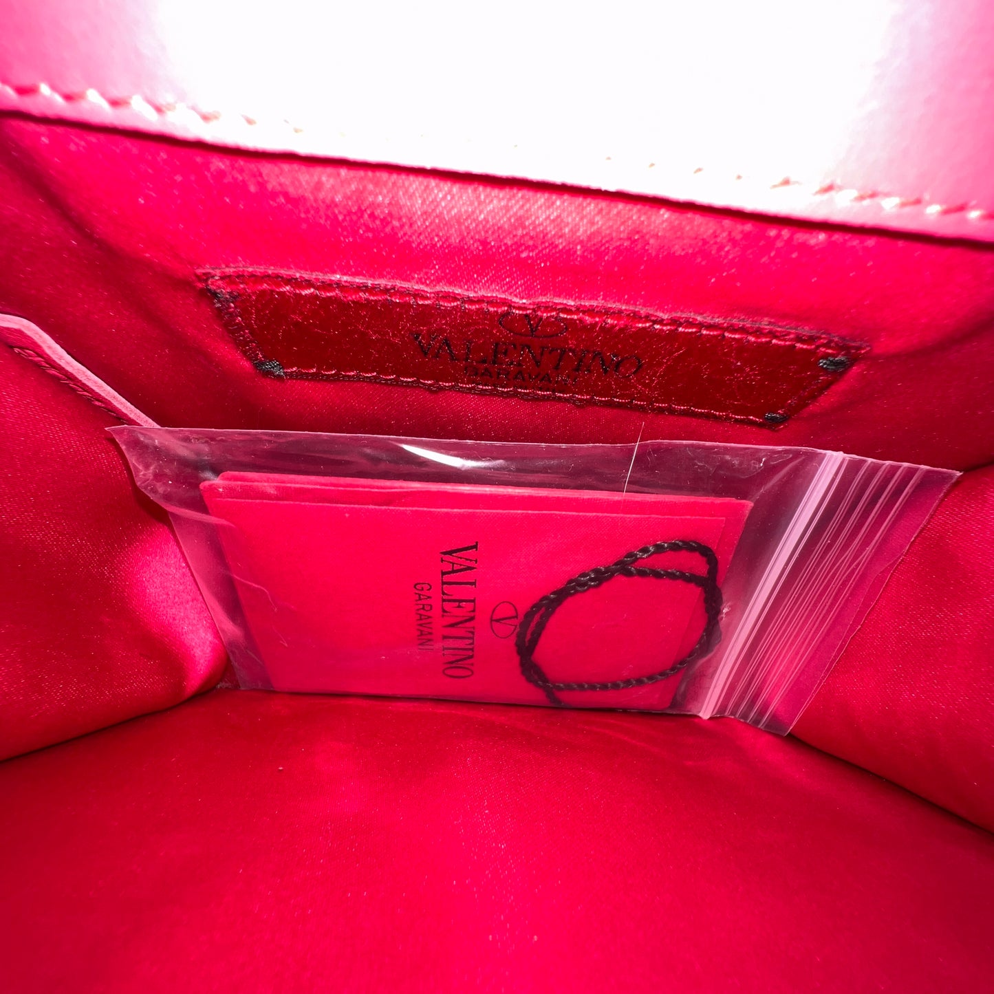 VALENTINO Garavani Rockstud Flap Chain Bag