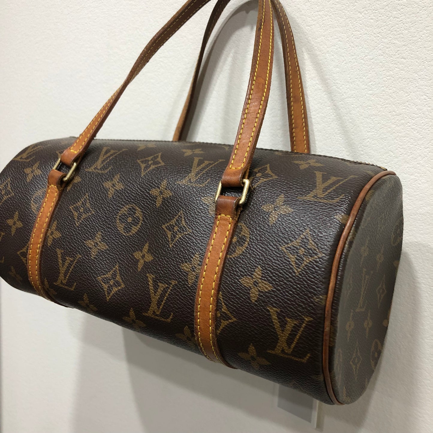 LOUIS VUITTON Papillon