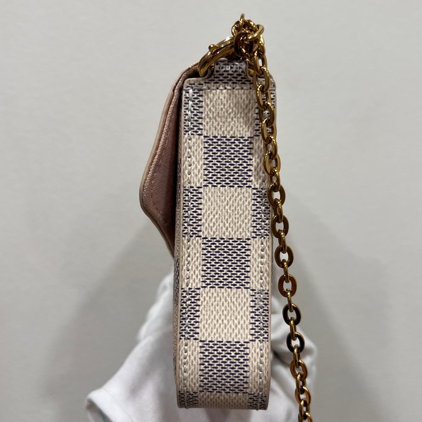 LOUIS VUITTON Felice Damier