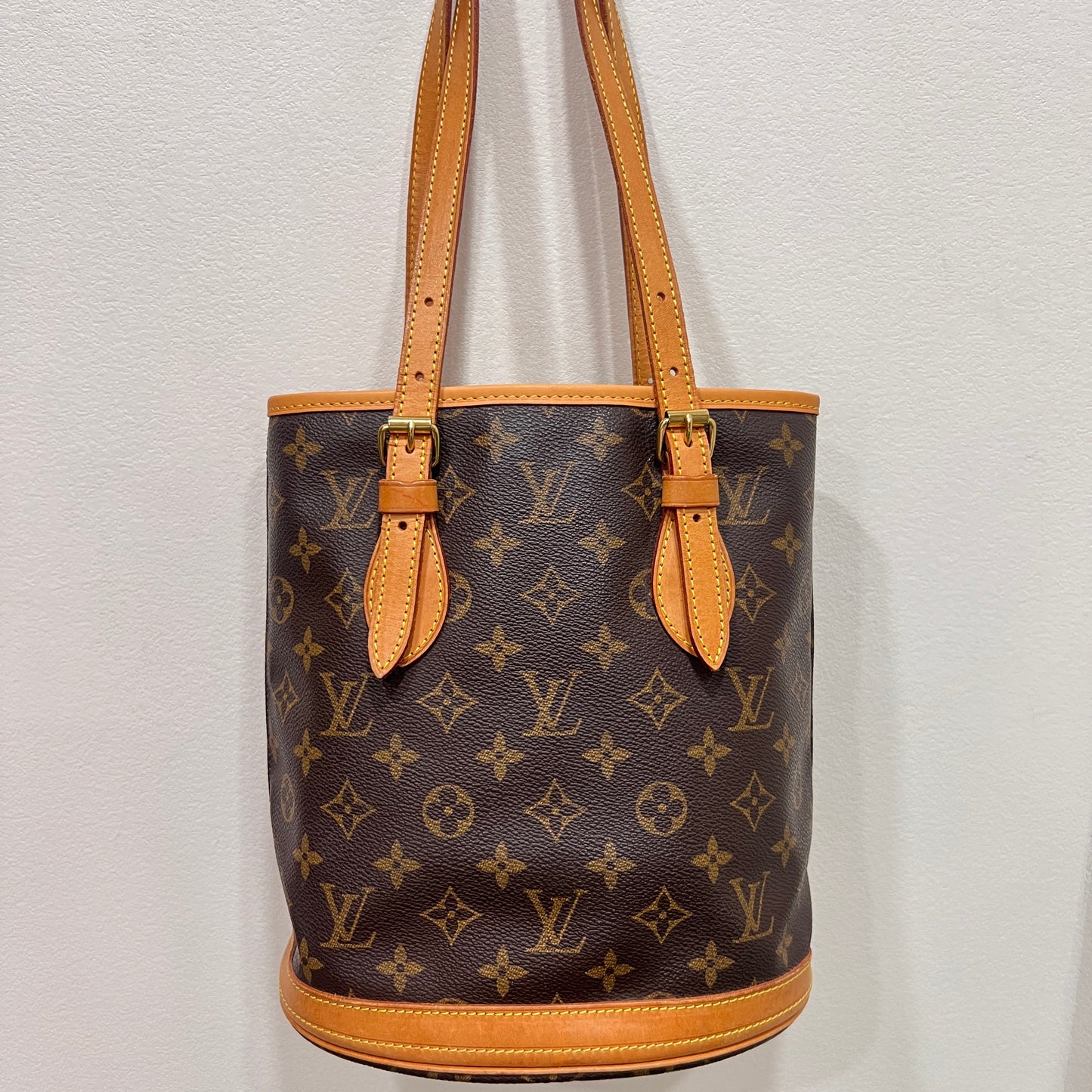 LOUIS VUITTON Bucket Bag PM