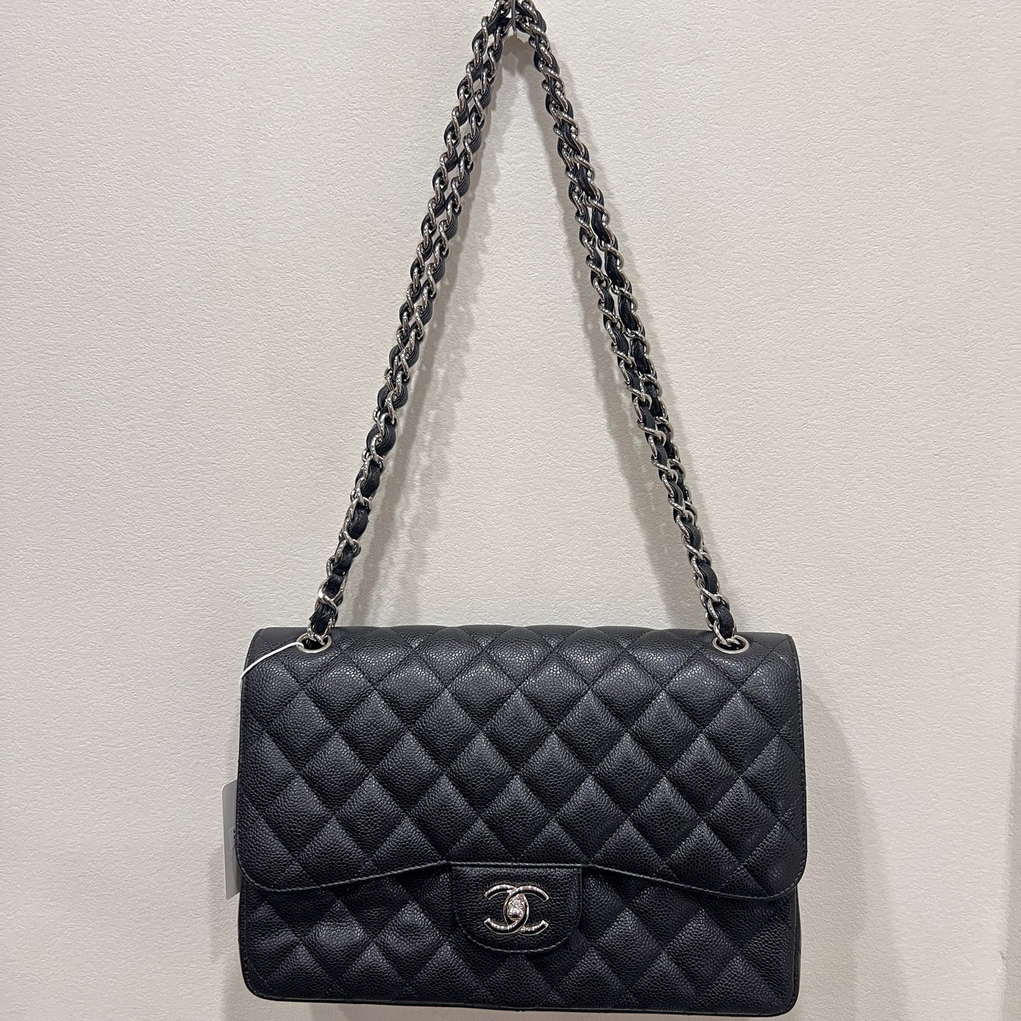CHANEL Caviar Jumbo Double Flap