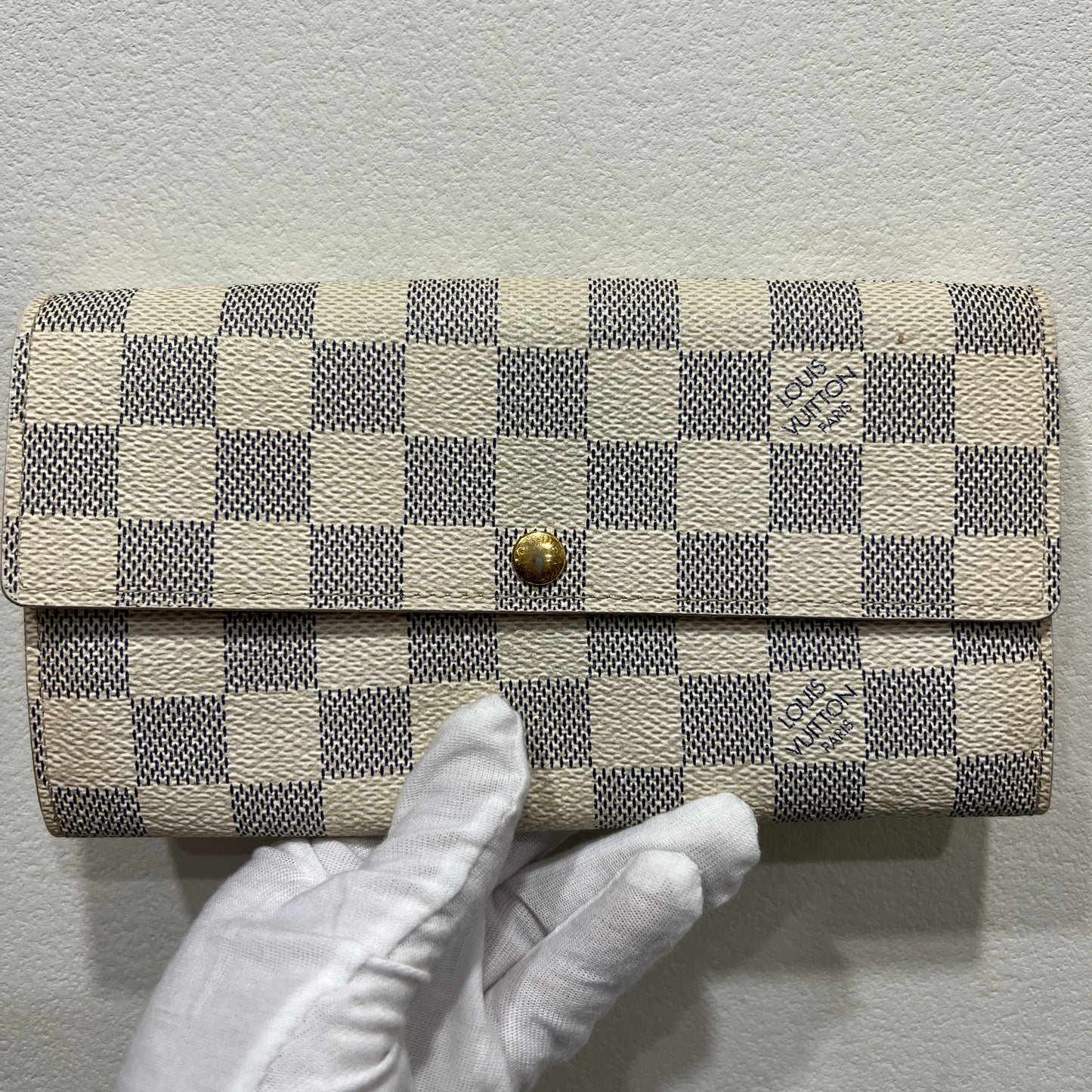 LOUIS VUITTON Damier Wallet
