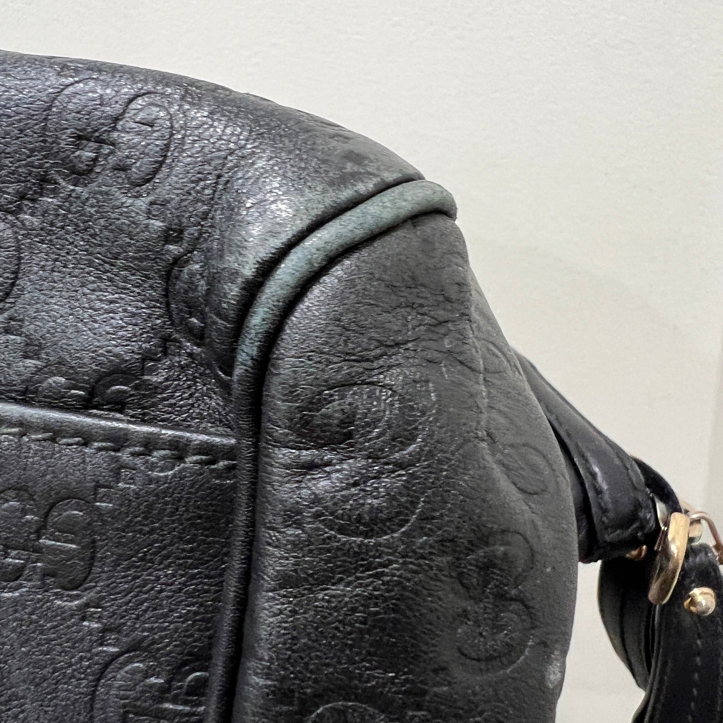 GUCCI Sukey Handbag in Timeless Black Guccissima (GG embossed) Leather
