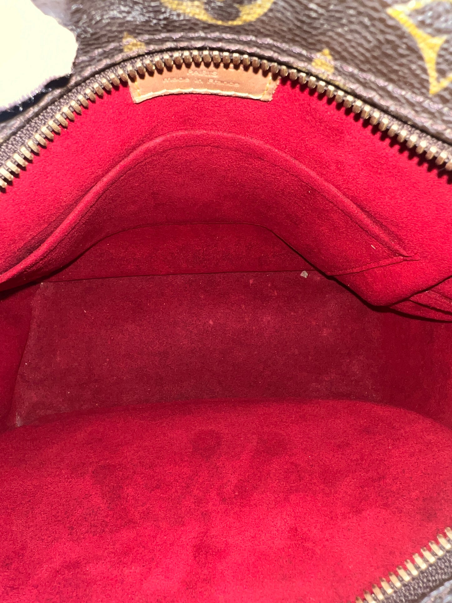 LOUIS VUITTON Excentri-Cite Satchel Handbag