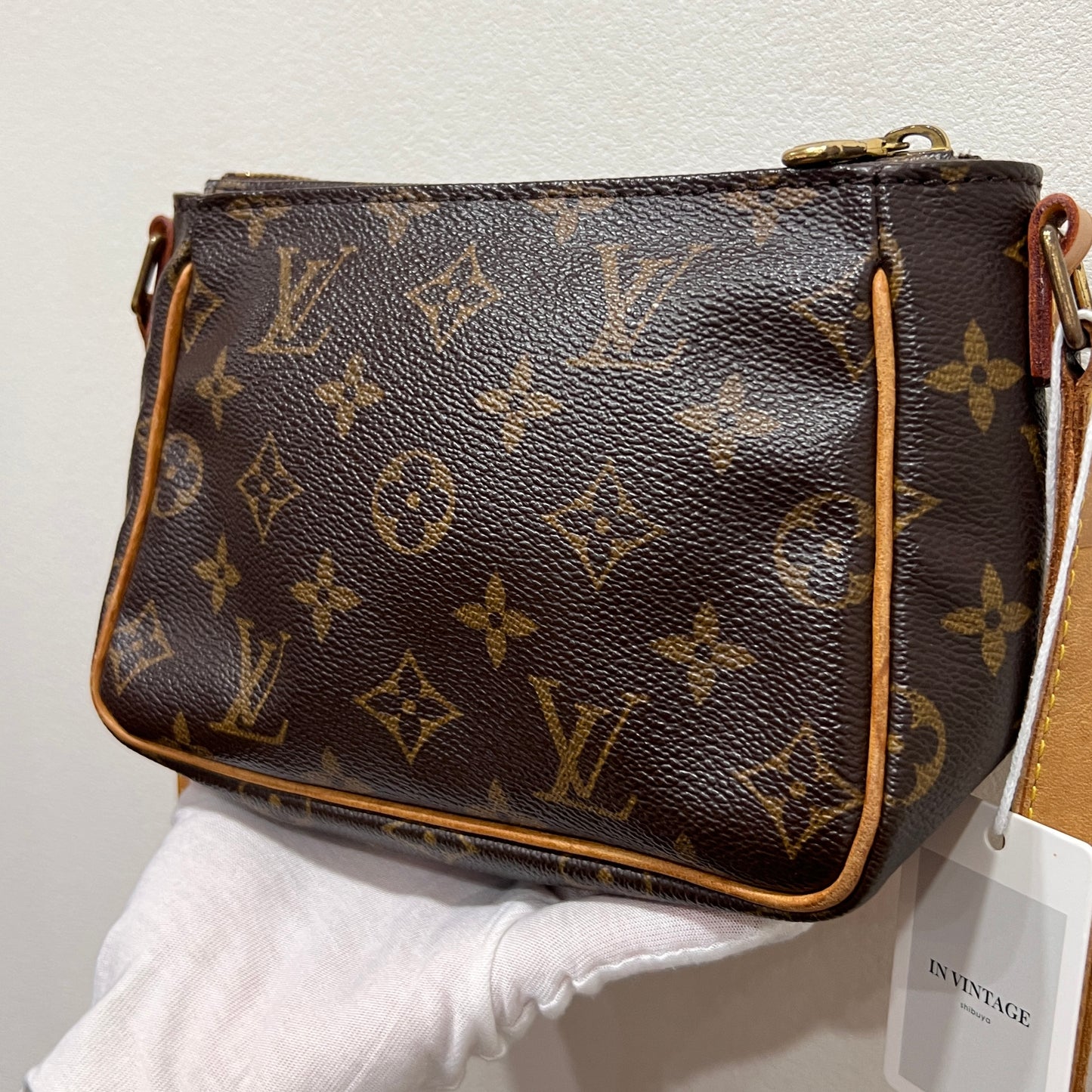 LOUIS VUITTON Cite Crossbody