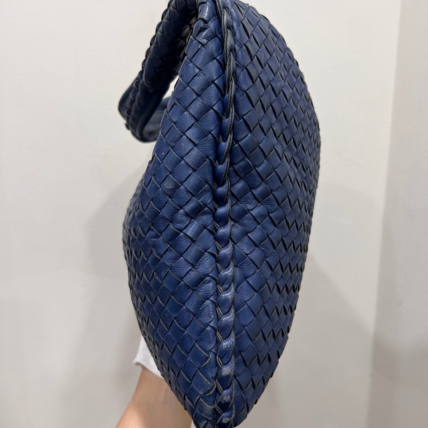 BOTTEGA VENETA Hobo Navy Interciatto Woven Napa Leather Bag