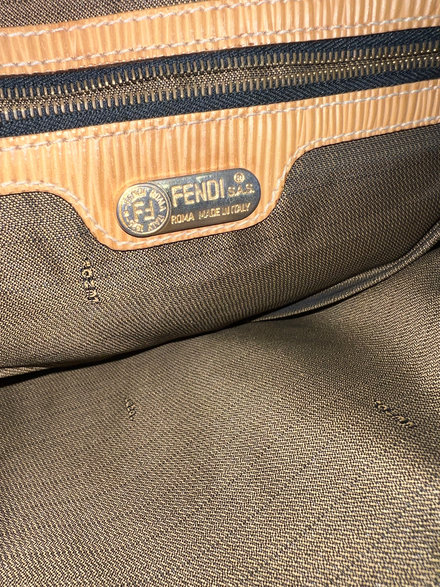 FENDI Tote (2505-21)