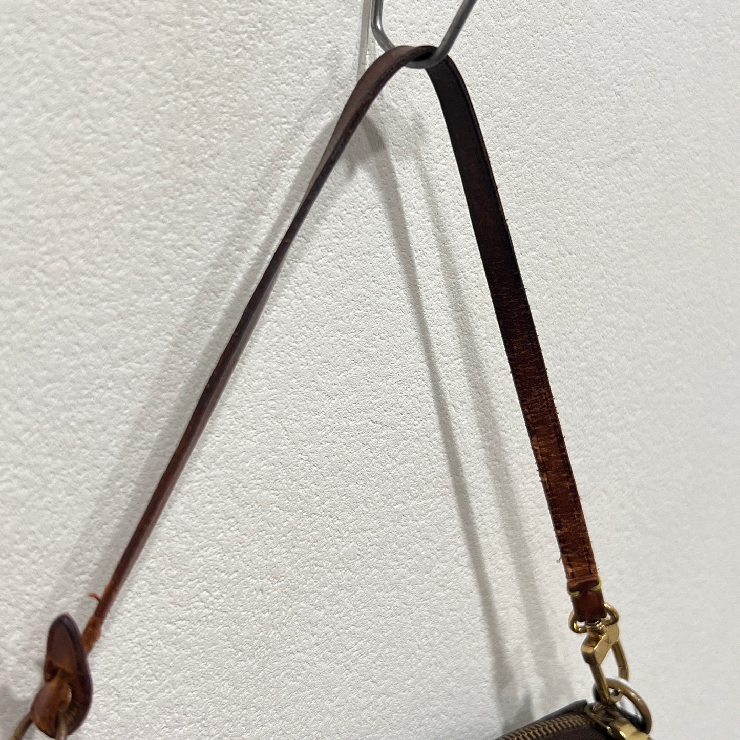 LOUIS VUITTON Accessory Pochette