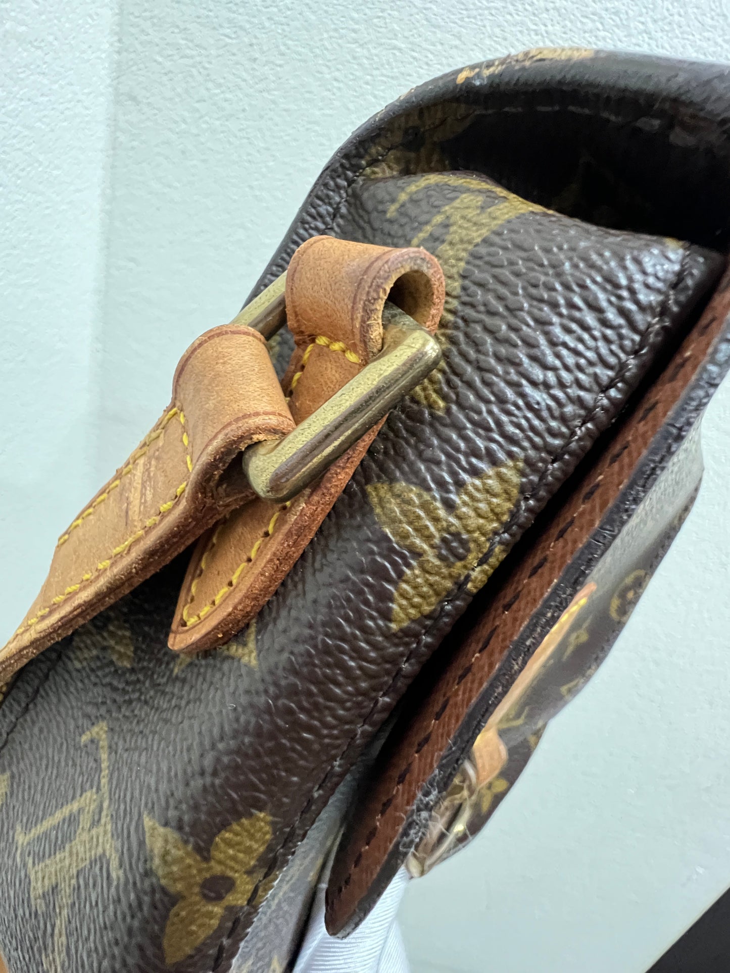 LOUIS VUITTON Monogram Saint Cloud Crossbody